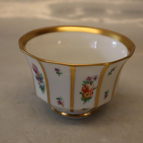 8608-444 A Kop uden hank 5.5 x 8.5 cm  Royal Copenhagen Henriette porcelæn